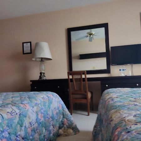 Hotel Mary Celaya Celaya  Kültér fotó
