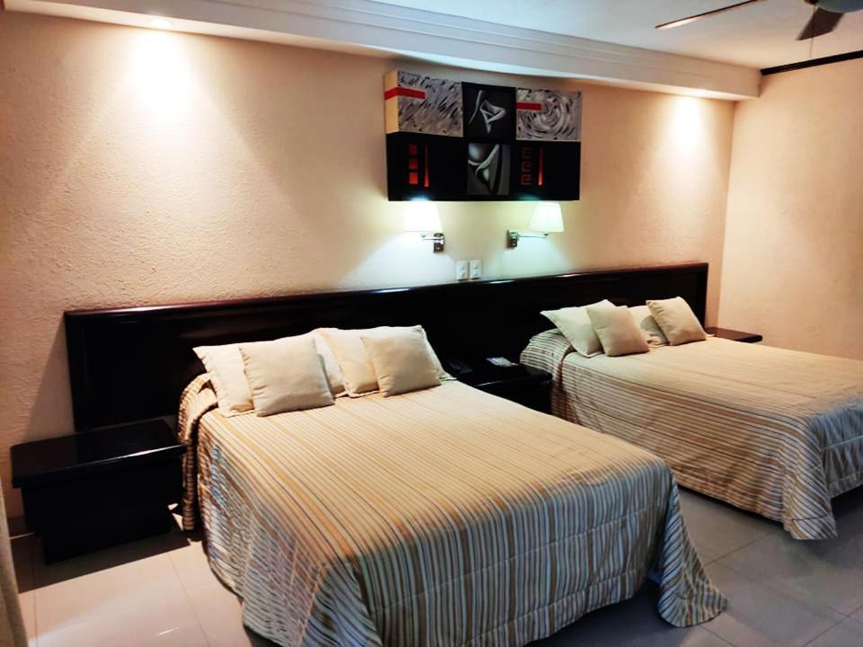 Hotel Mary Celaya Celaya  Kültér fotó