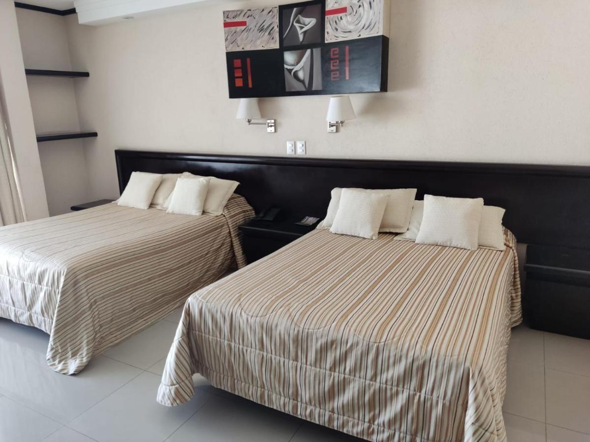 Hotel Mary Celaya Celaya  Kültér fotó