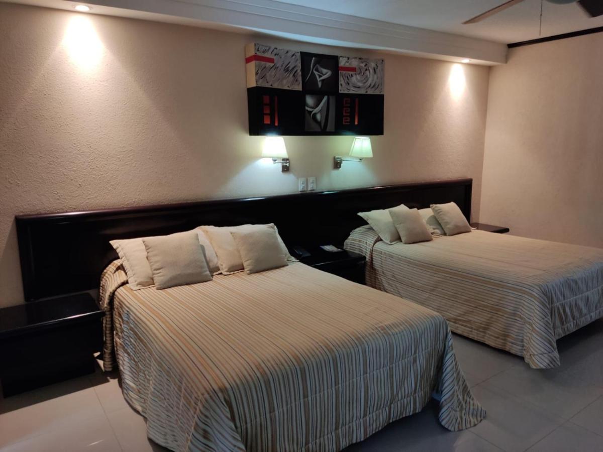 Hotel Mary Celaya Celaya  Kültér fotó
