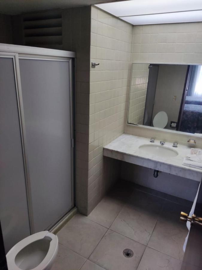 Hotel Mary Celaya Celaya  Kültér fotó