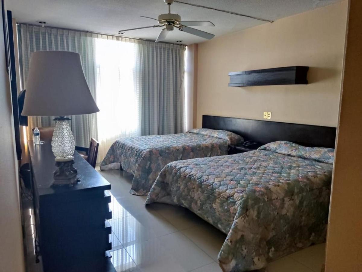 Hotel Mary Celaya Celaya  Kültér fotó