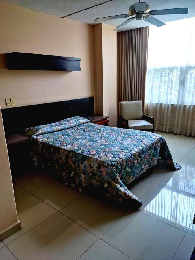 Hotel Mary Celaya Celaya  Kültér fotó