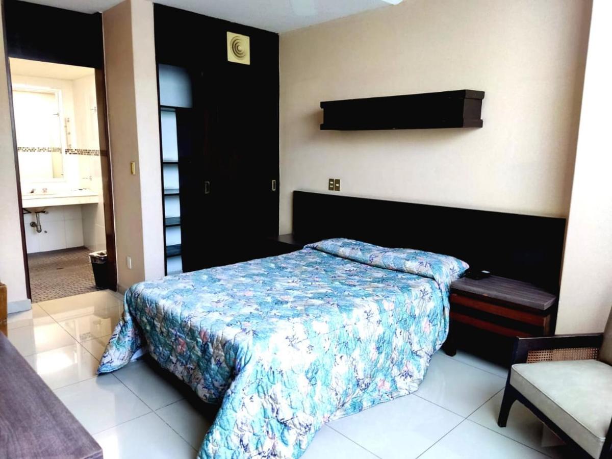 Hotel Mary Celaya Celaya  Kültér fotó