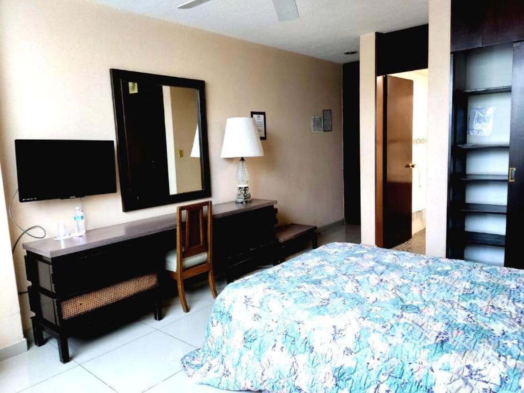 Hotel Mary Celaya Celaya  Kültér fotó